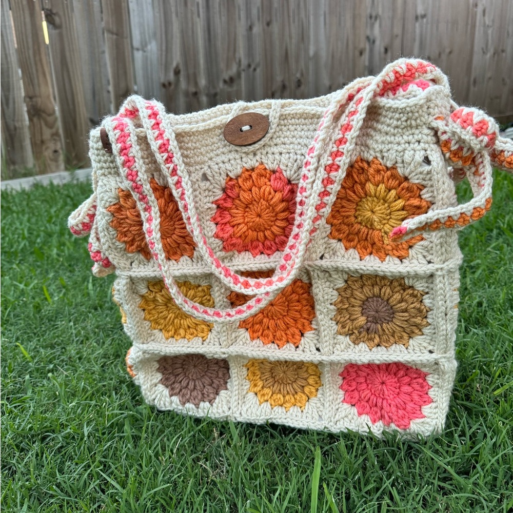 Crochet Women’s Tote, Beach Bag, Diaper Bag, Large purse, Tote